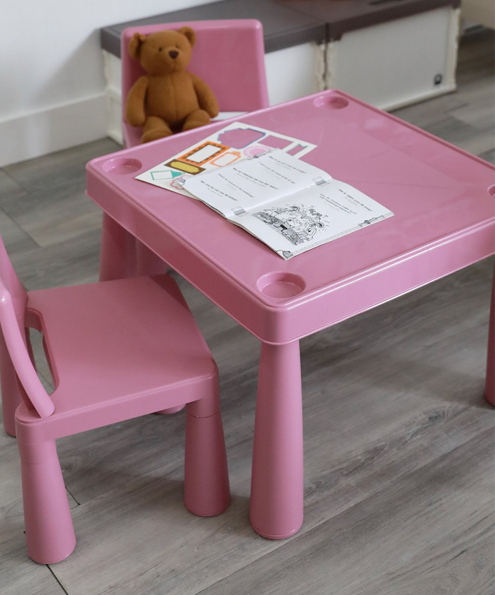 Kids store table online