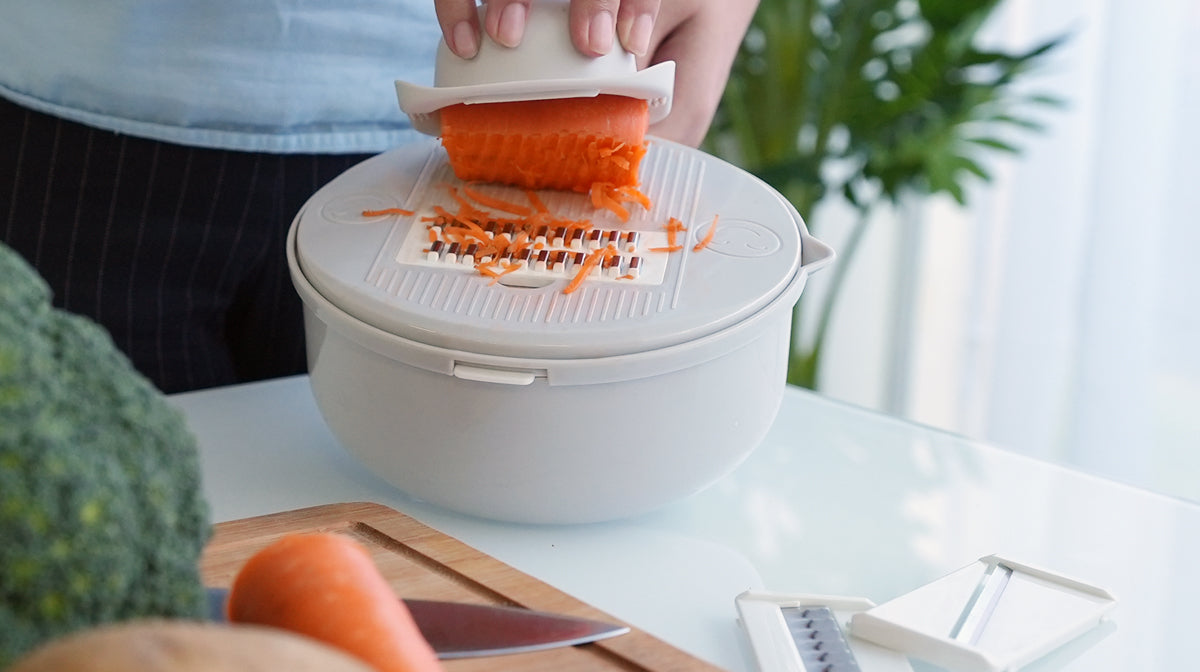 Colanders & Strainers