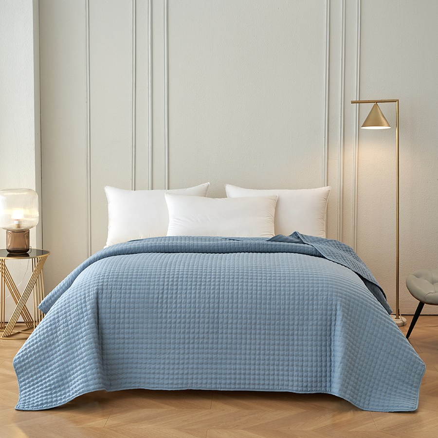 Ivy Bedspread - Blue