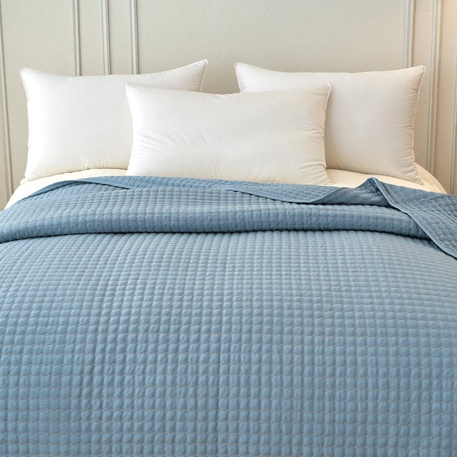 Ivy Bedspread - Blue