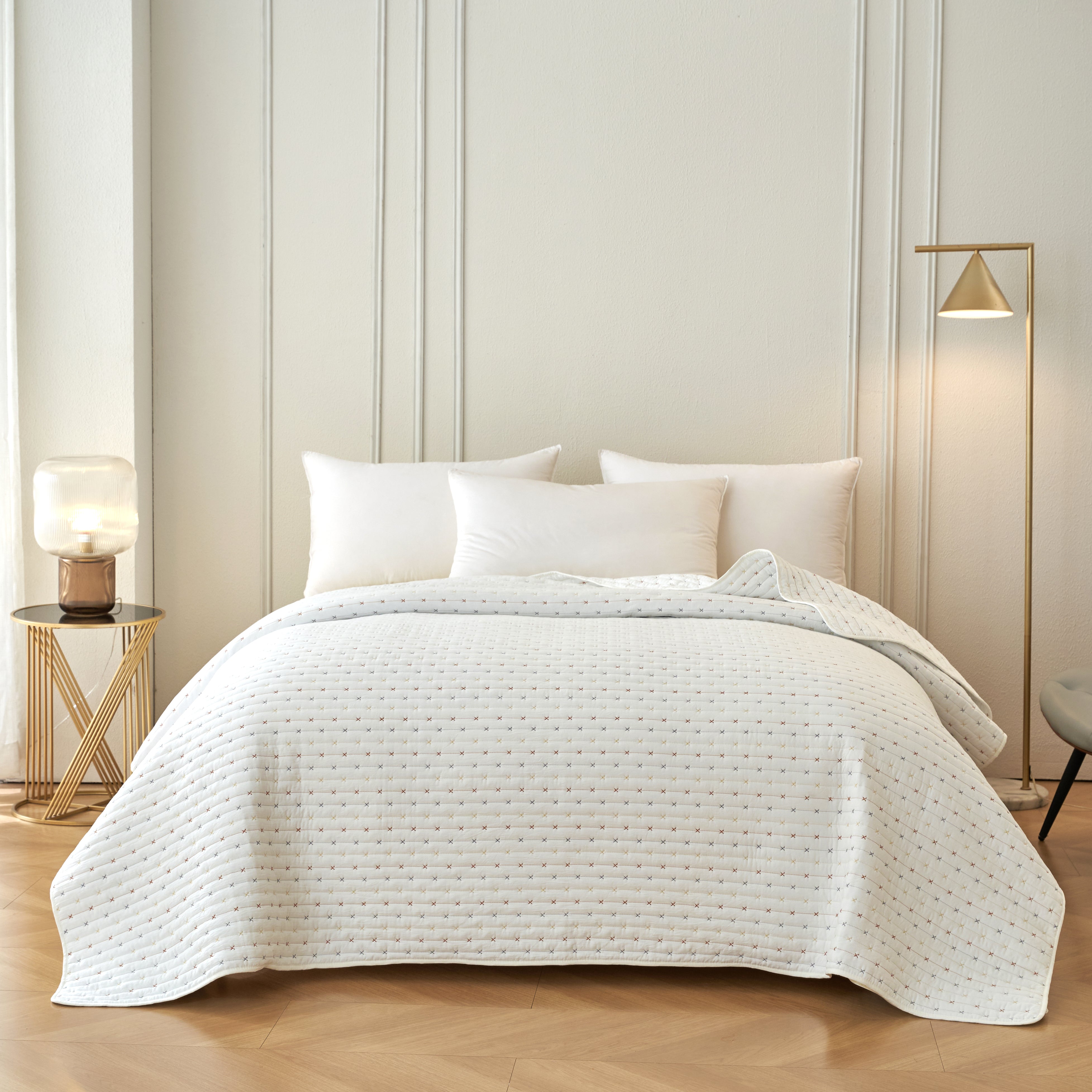 Maxie Bedspread - White