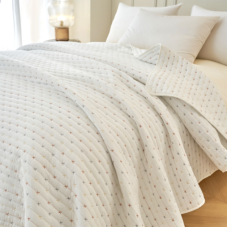 Maxie Bedspread - White