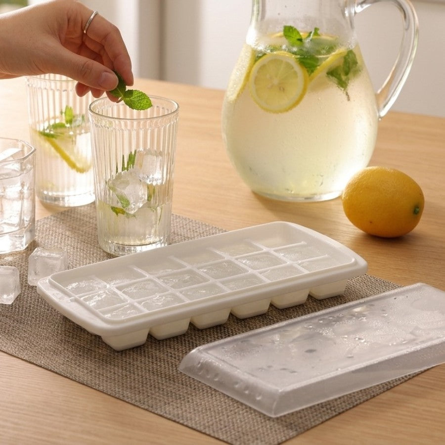 Tai 18 Ice Cube Mold with Cover