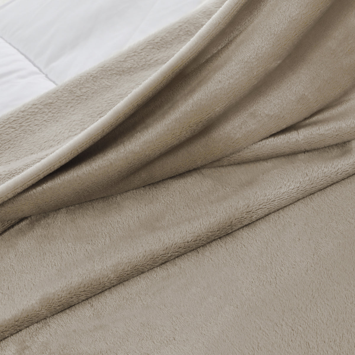Roe Flannel Blanket Beige