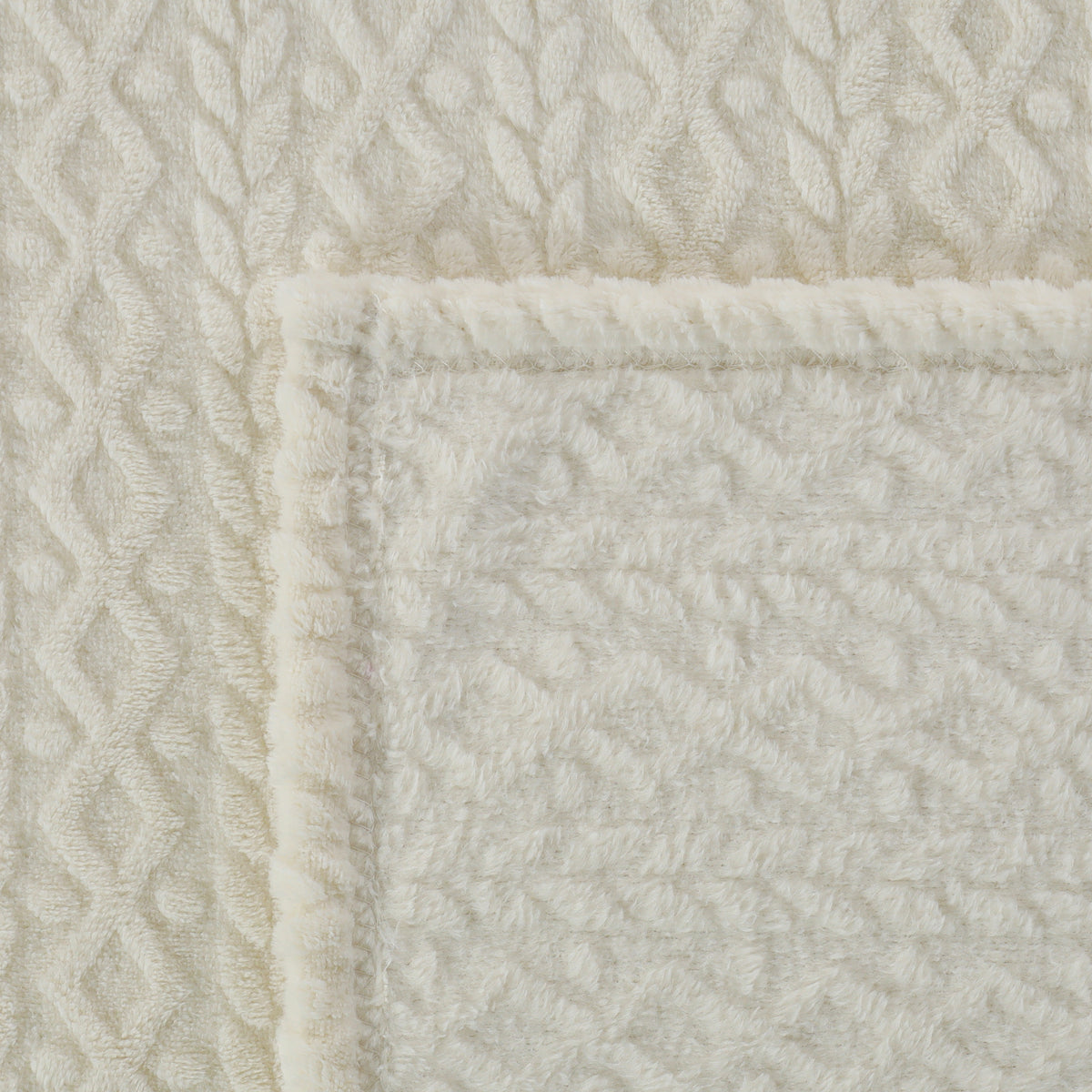 Izzy Flannel Blanket White