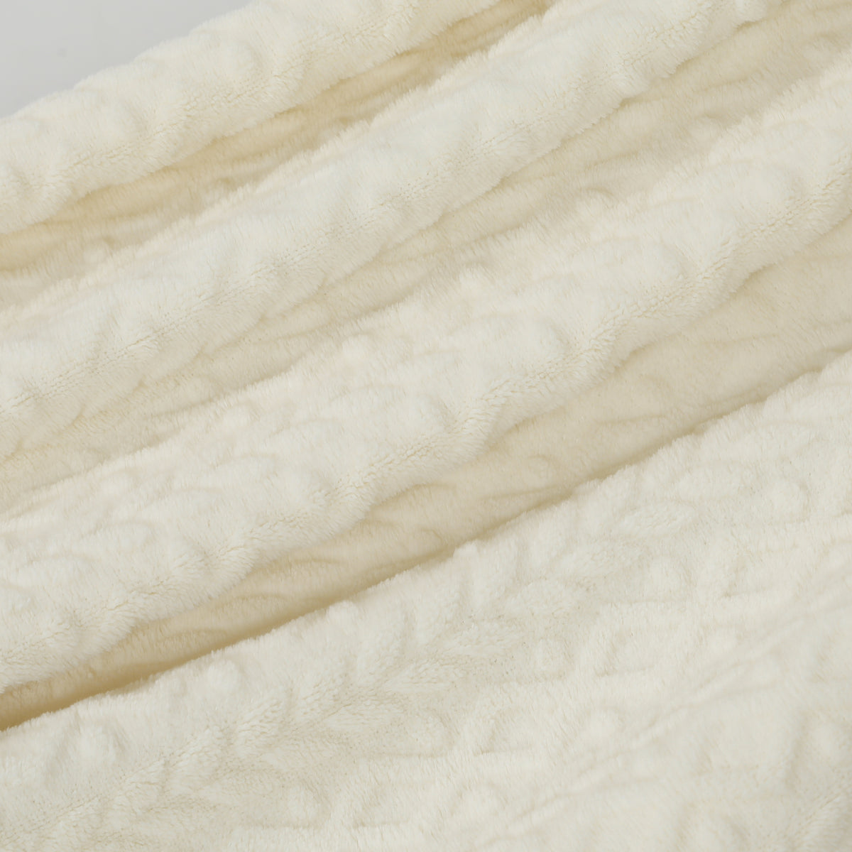 Izzy Flannel Blanket White