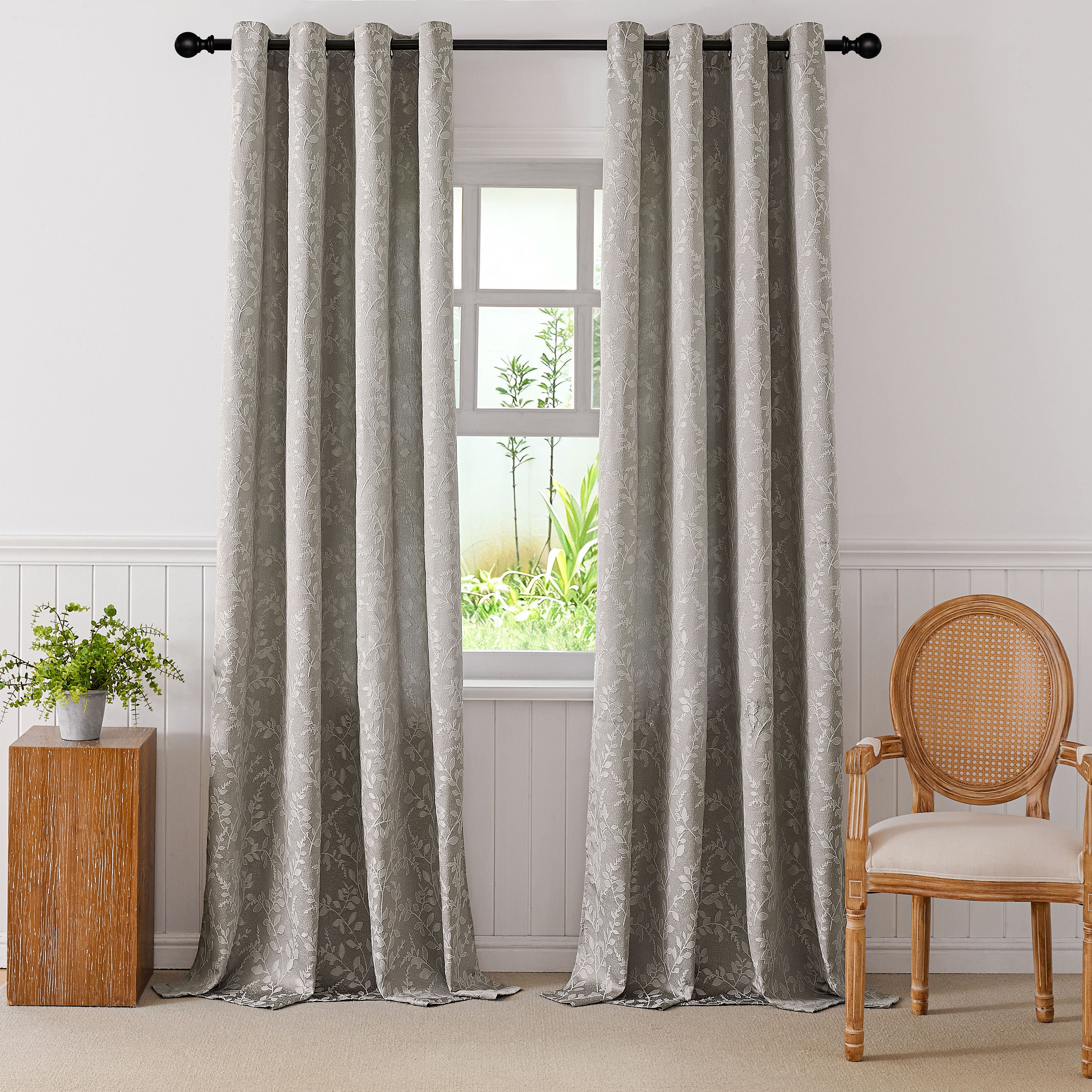 #color_Gray Alloy