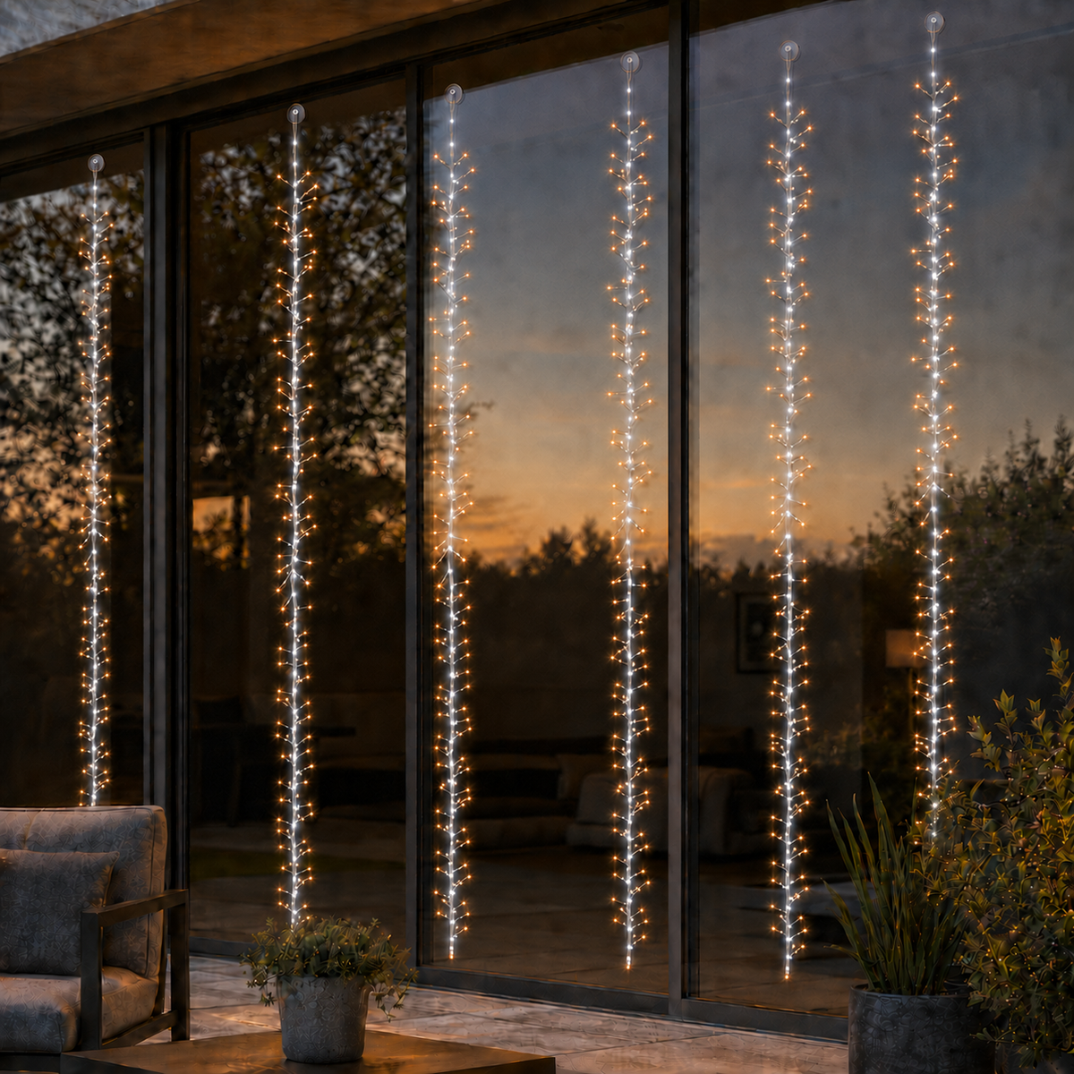 Firecracker 720 LED Warmwhite Steady with Waterfall