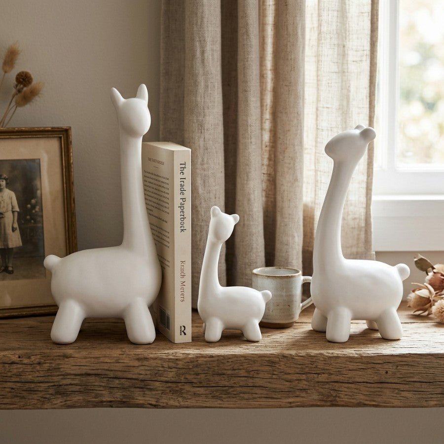 Gentle Giraffe Decor Set of 3