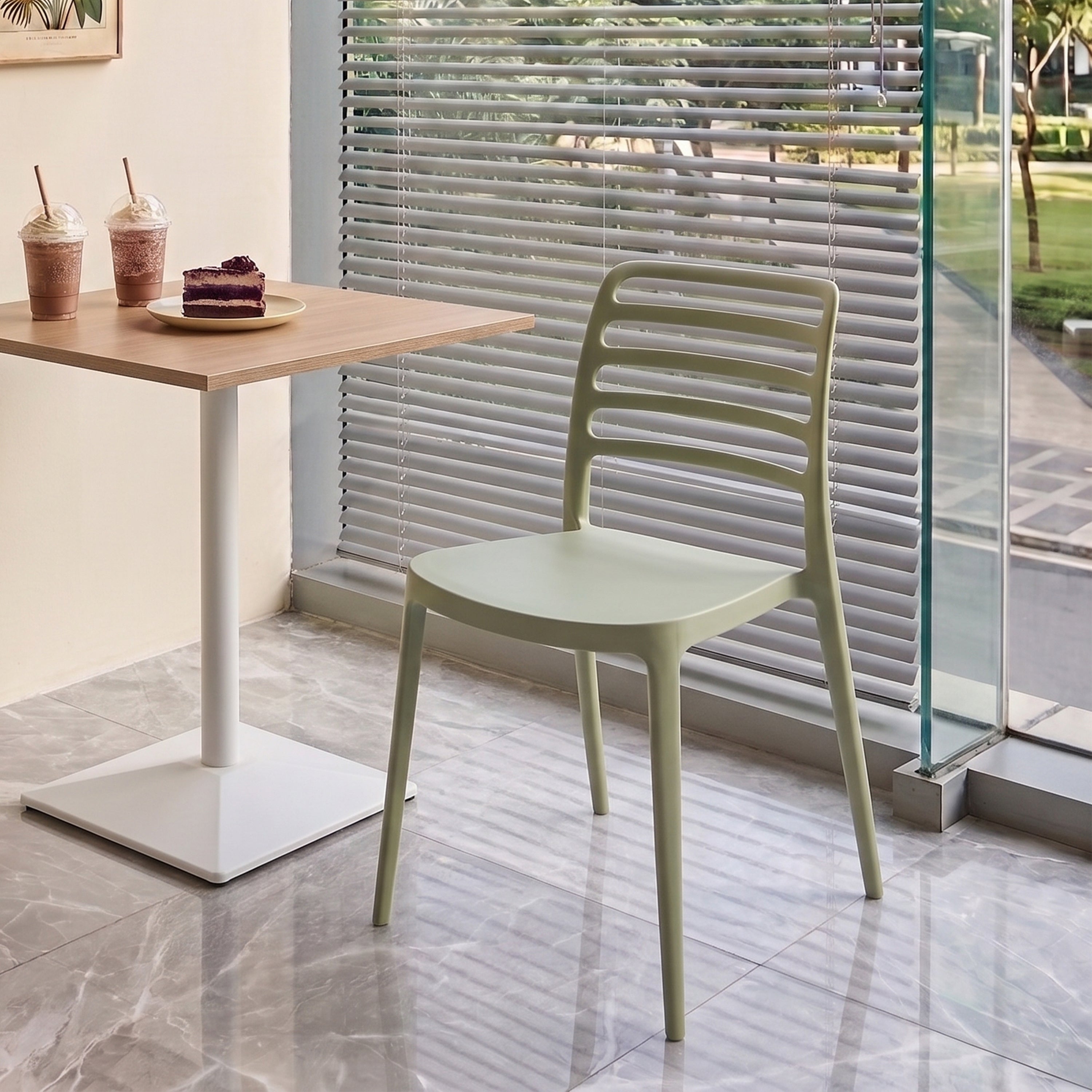 Kova Plastic Dining Chair