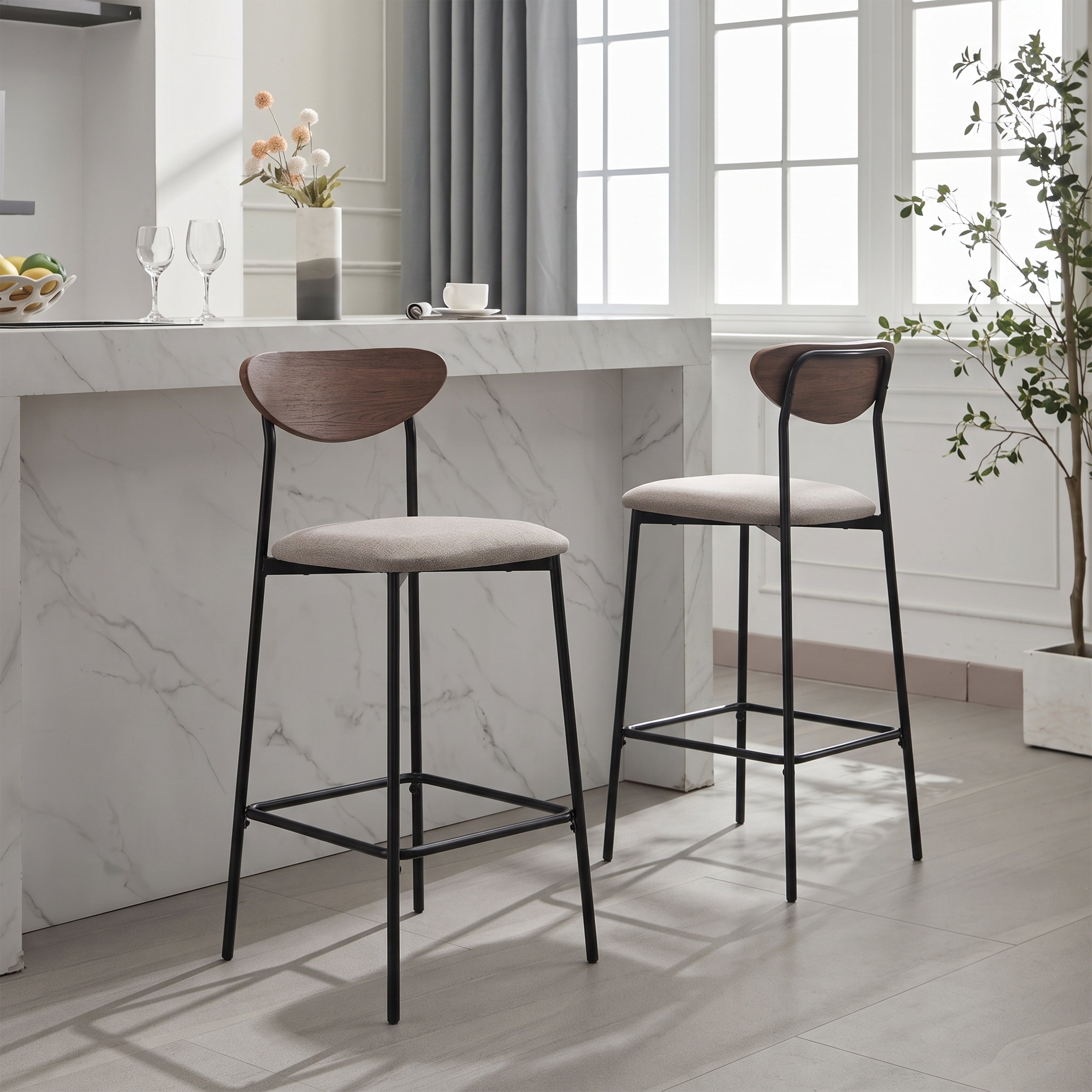 Amaris Bar Chair