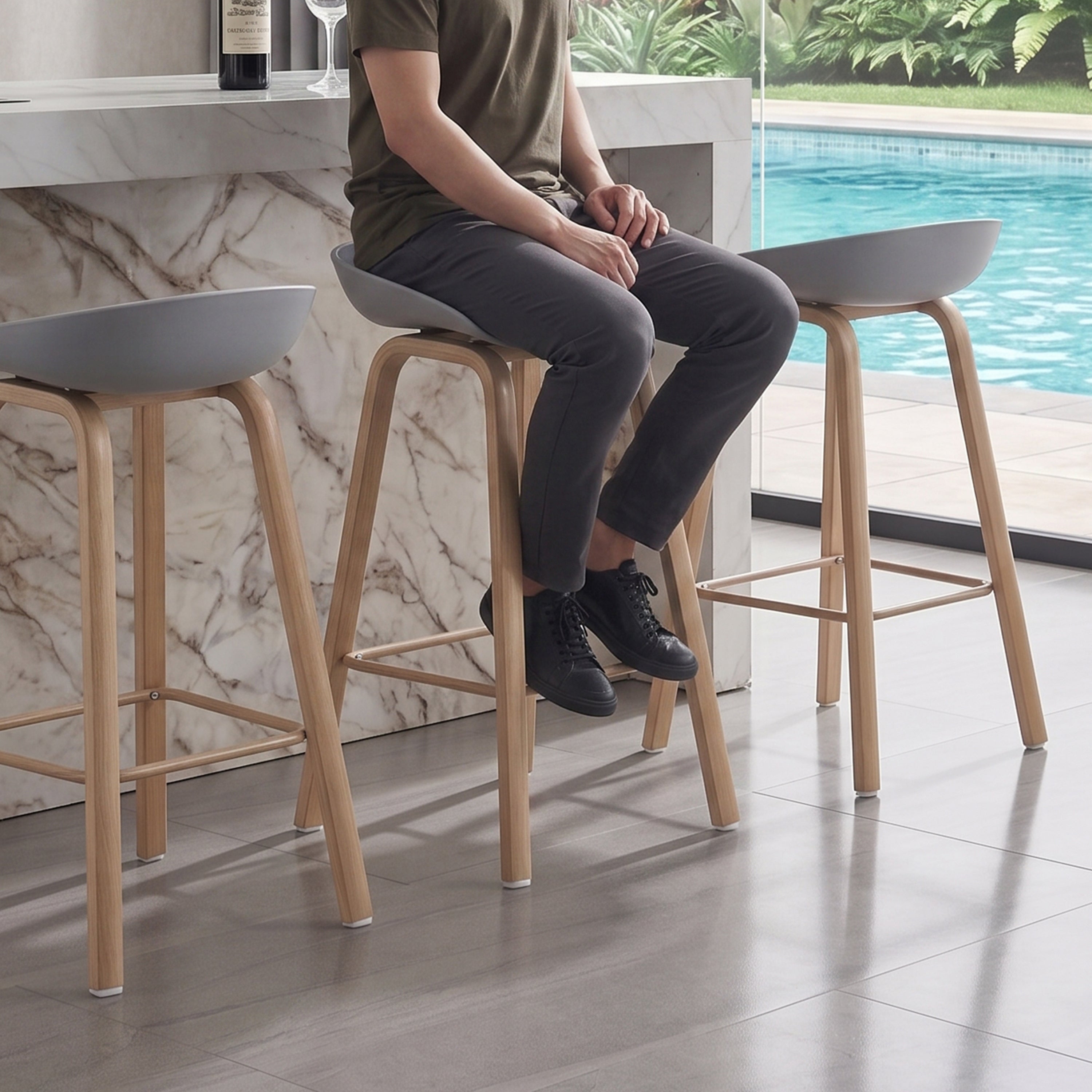 Elliot Plastic Bar Stool