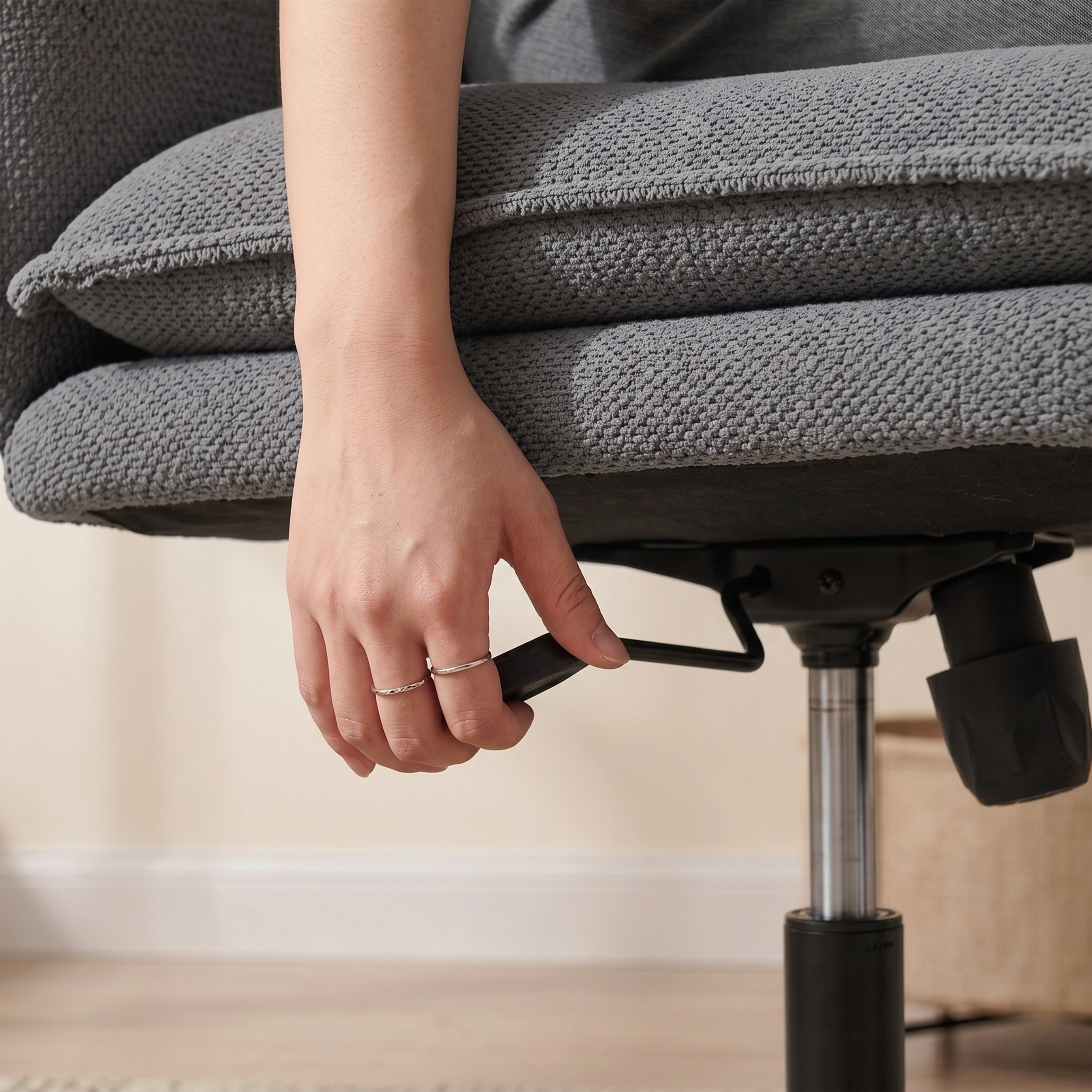 Rye Swivel Accent Chair
