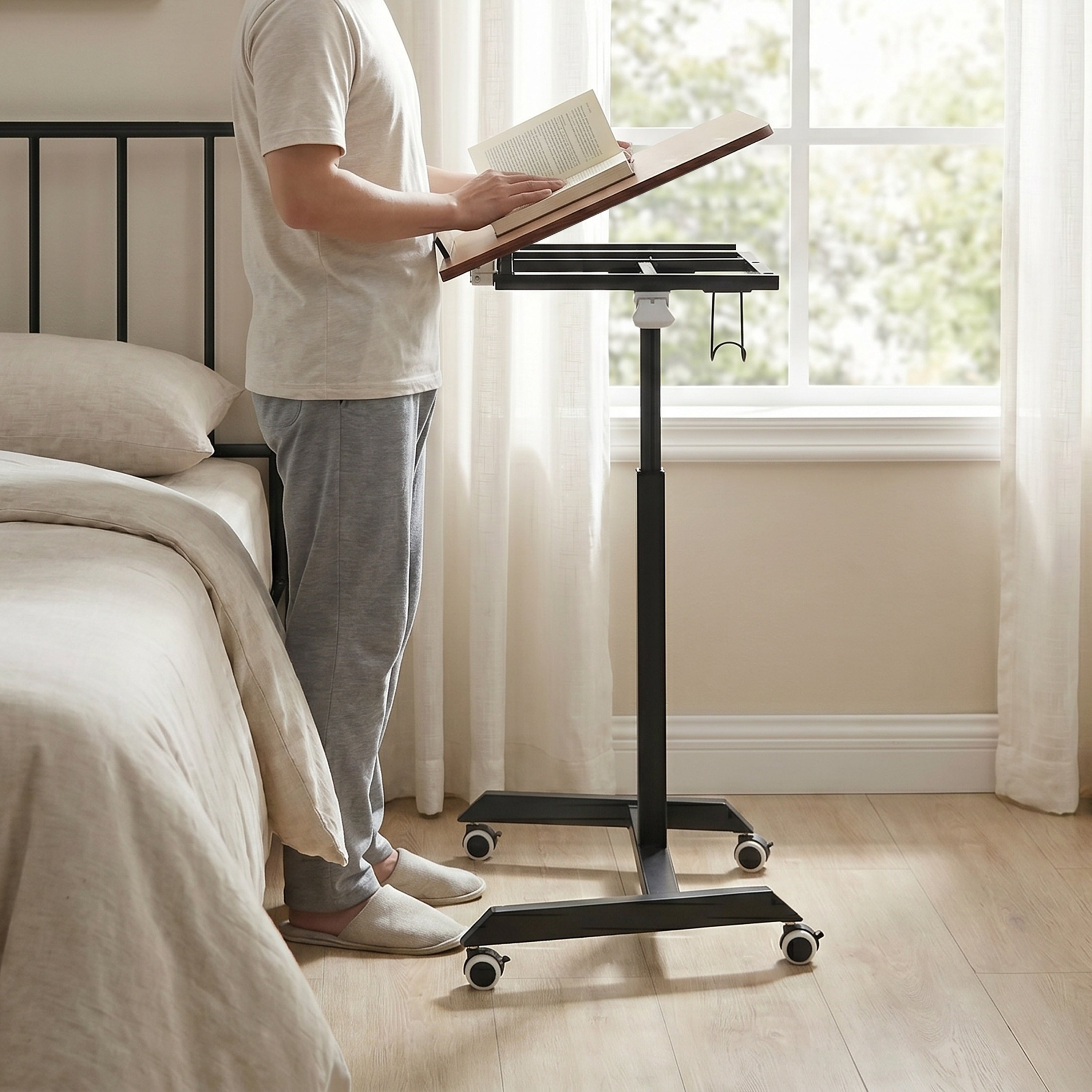 Saylor Laptop Desk