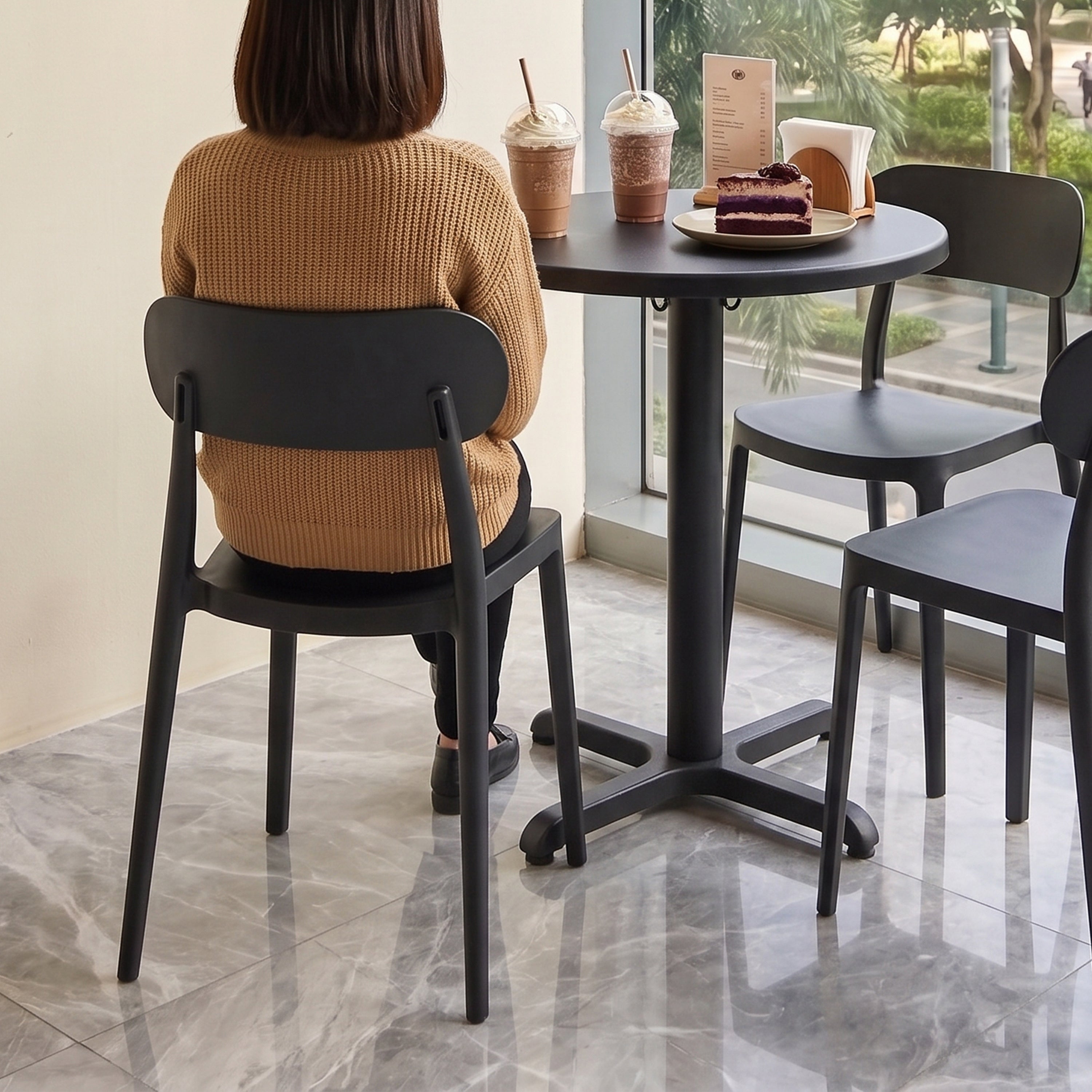 Haya Plastic Dining Chair