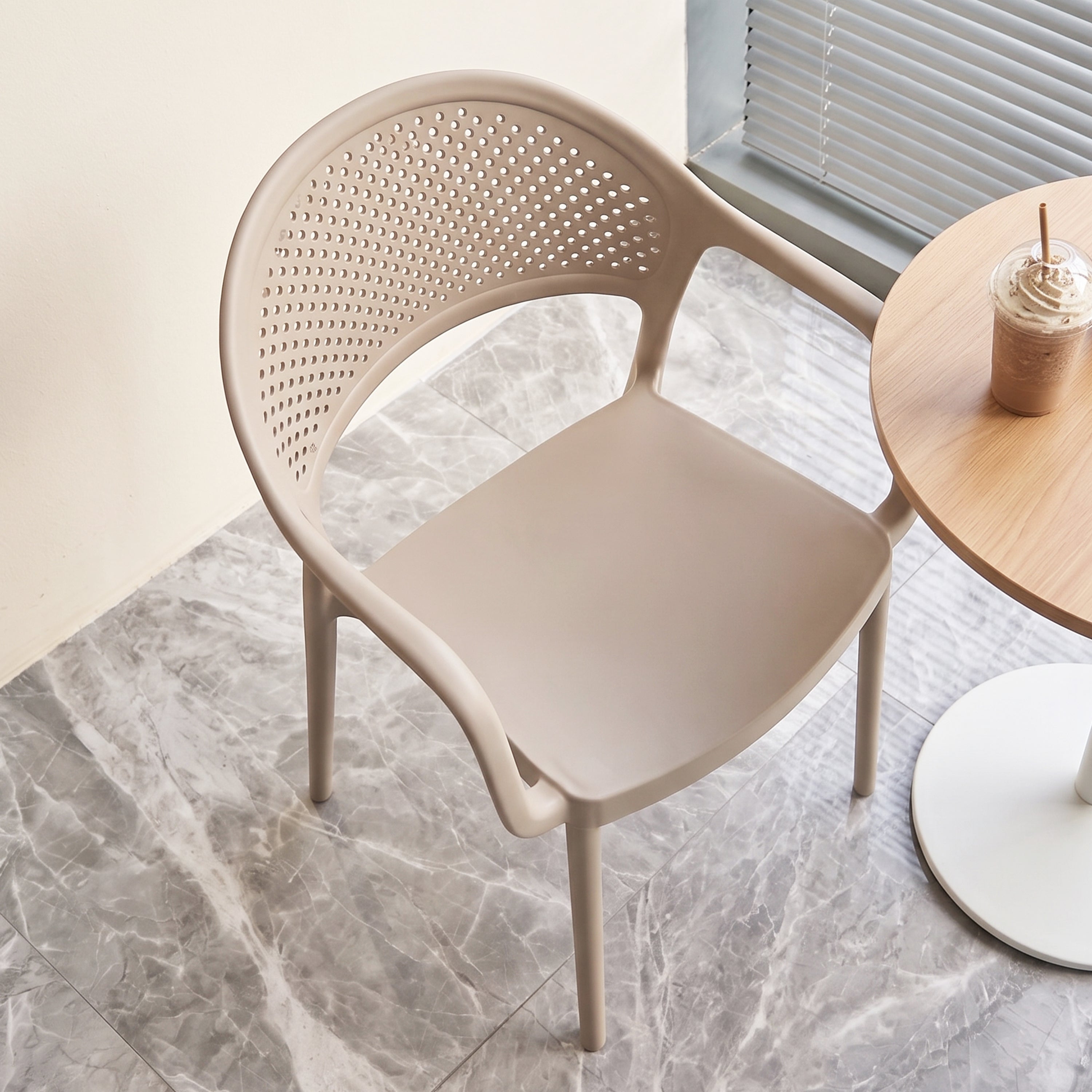 Oakley Plastic Dining Chair