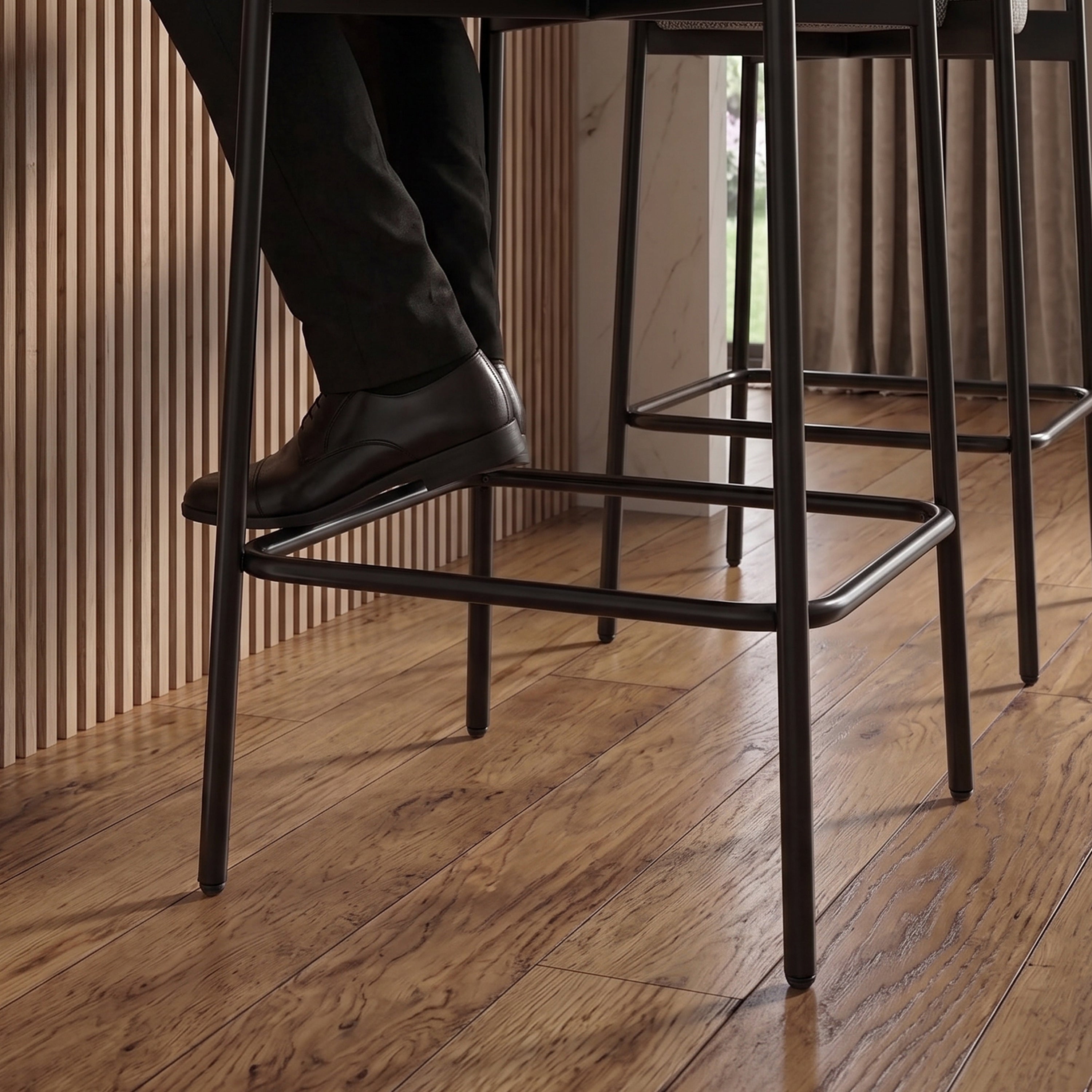 Lyner Bar Chair