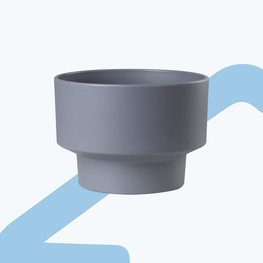 Hallie Plastic Dark Gray Pot