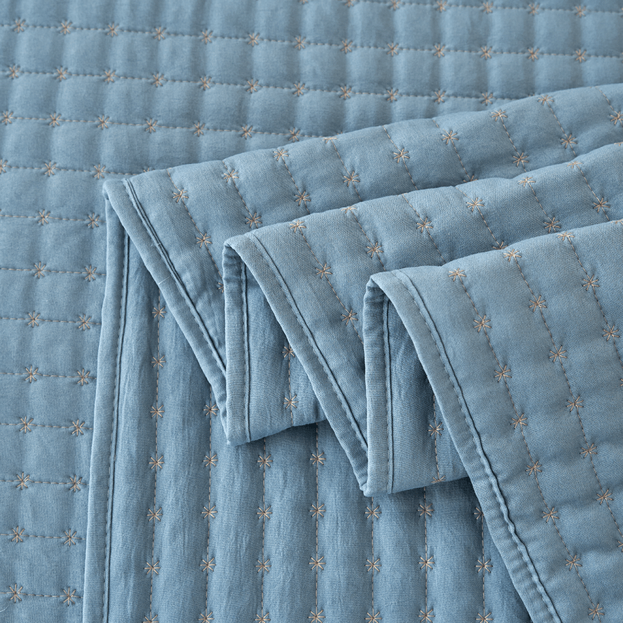 Ivy Bedspread - Blue