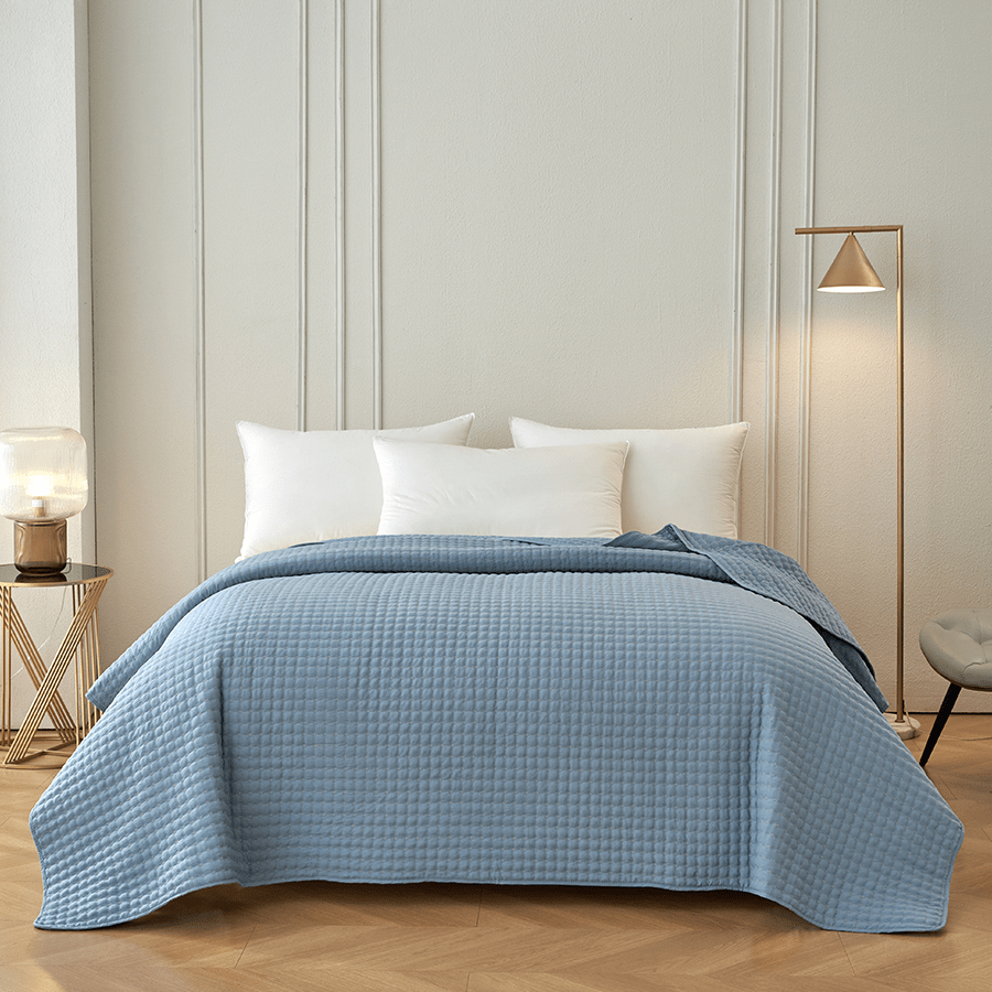 Ivy Bedspread - Blue