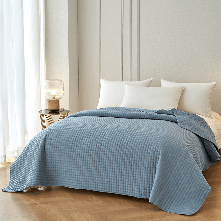 Ivy Bedspread - Blue