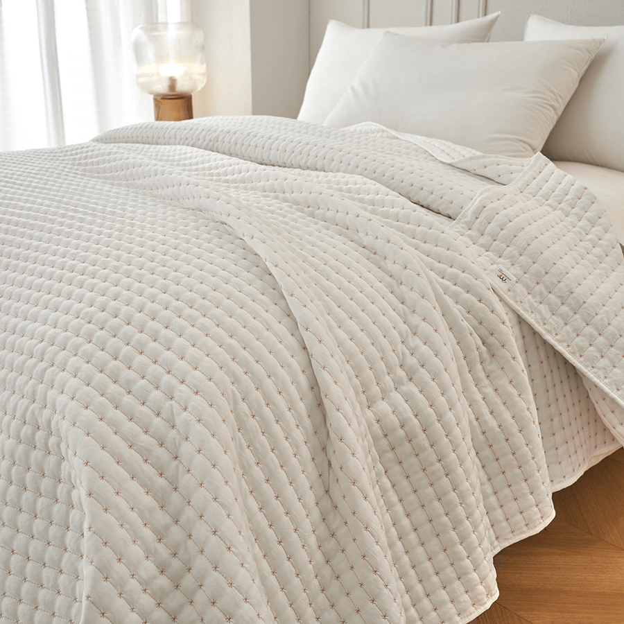 Ivy Bedspread - Pink