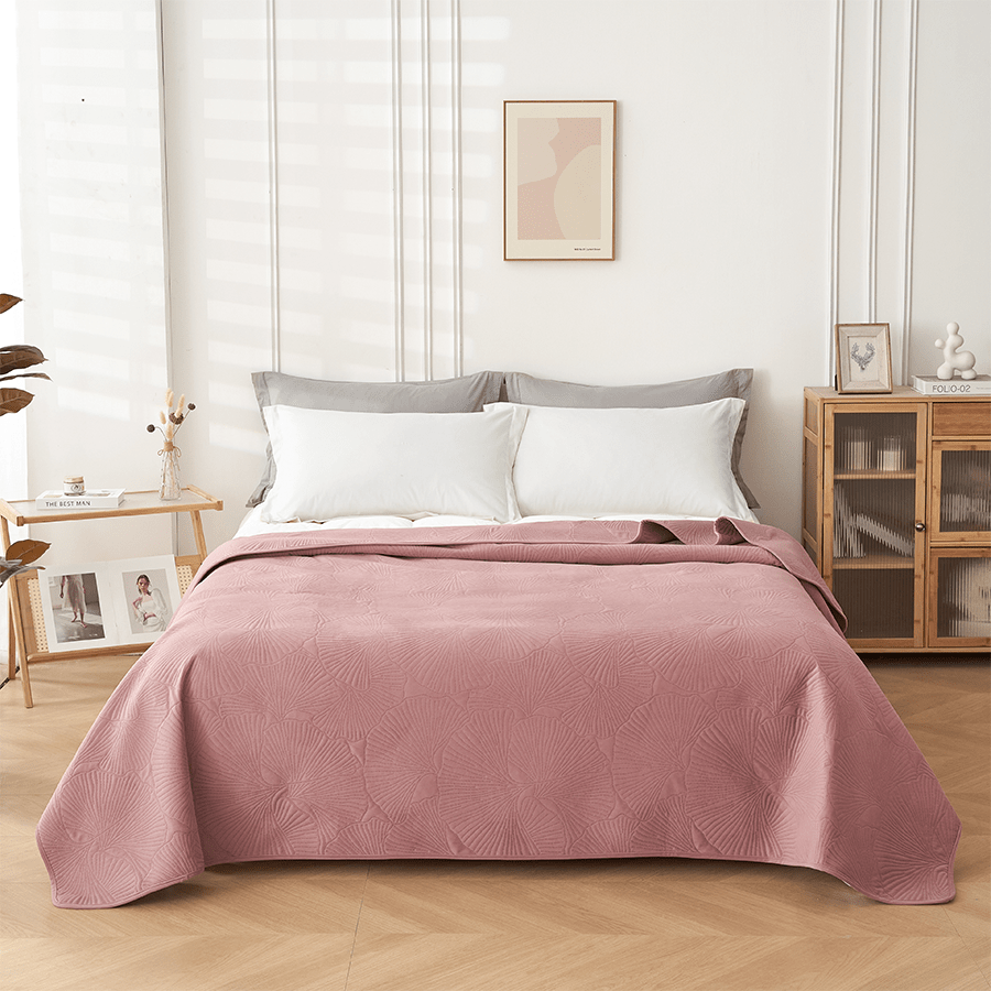 Kaito Velvet Bedspread Kaito Velvet Bedspread Mandaue Foam