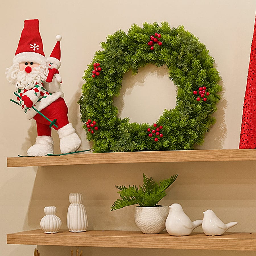 Lacebark Pine Wreath 54cm