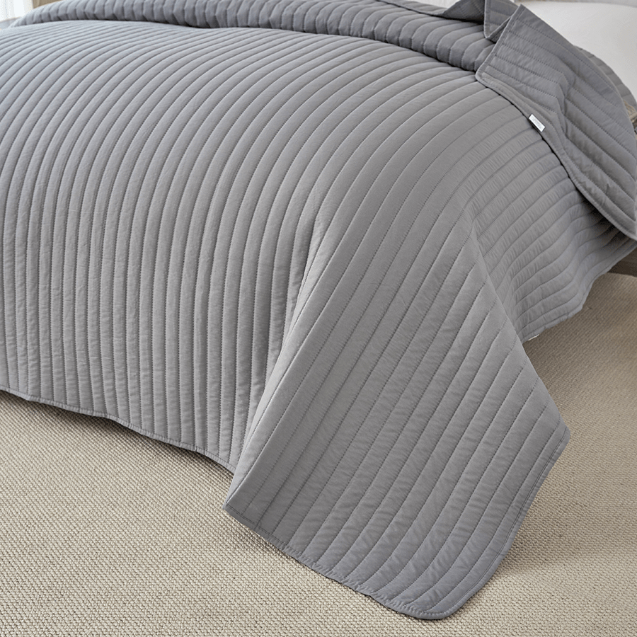 Loey Bedspread - Gray