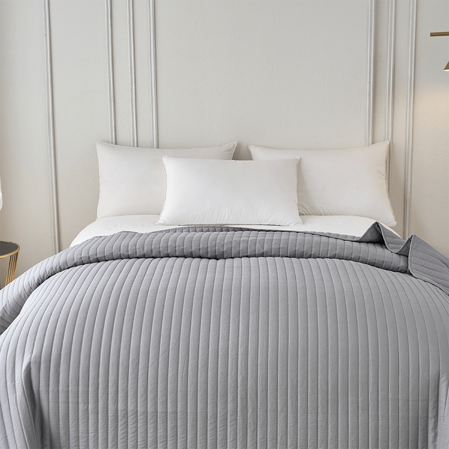 Loey Bedspread - Gray