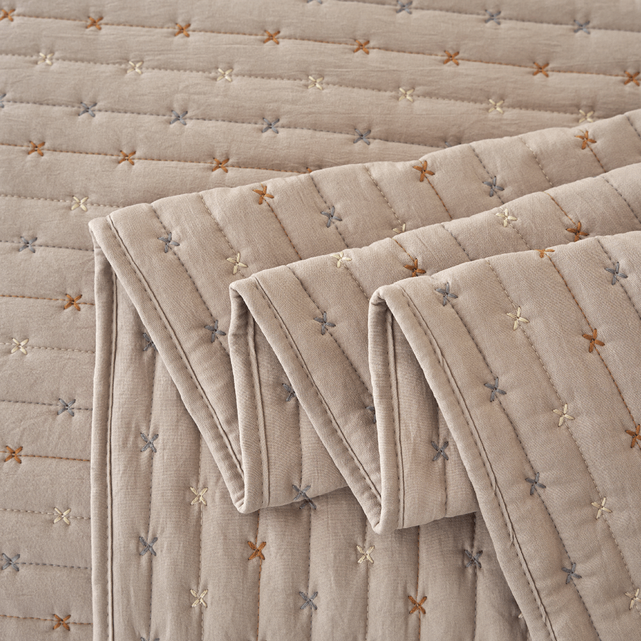 Maxie Bedspread - Beige