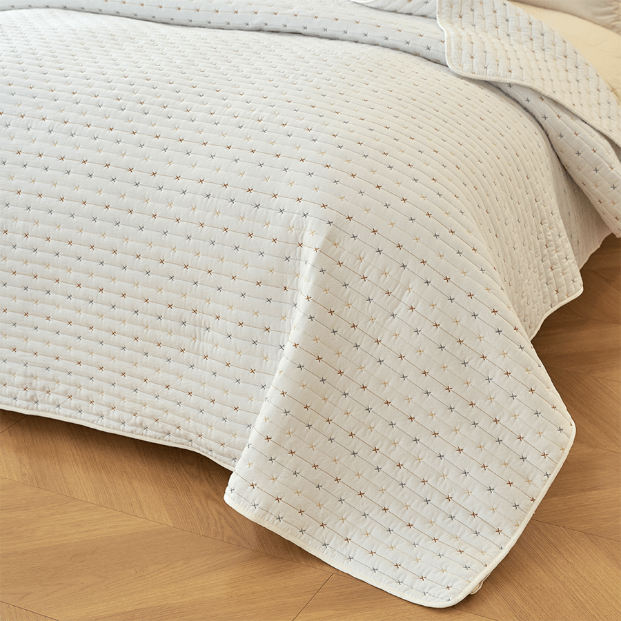 Maxie Bedspread - White