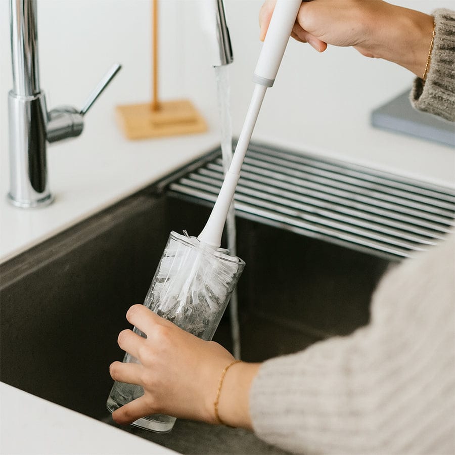 Self Twisting Bottle Brush