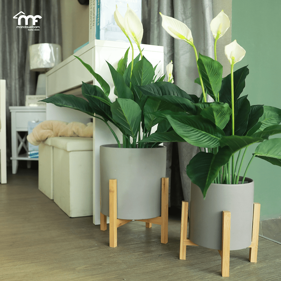 Ravine Ceramic Planter with Stand Gray
