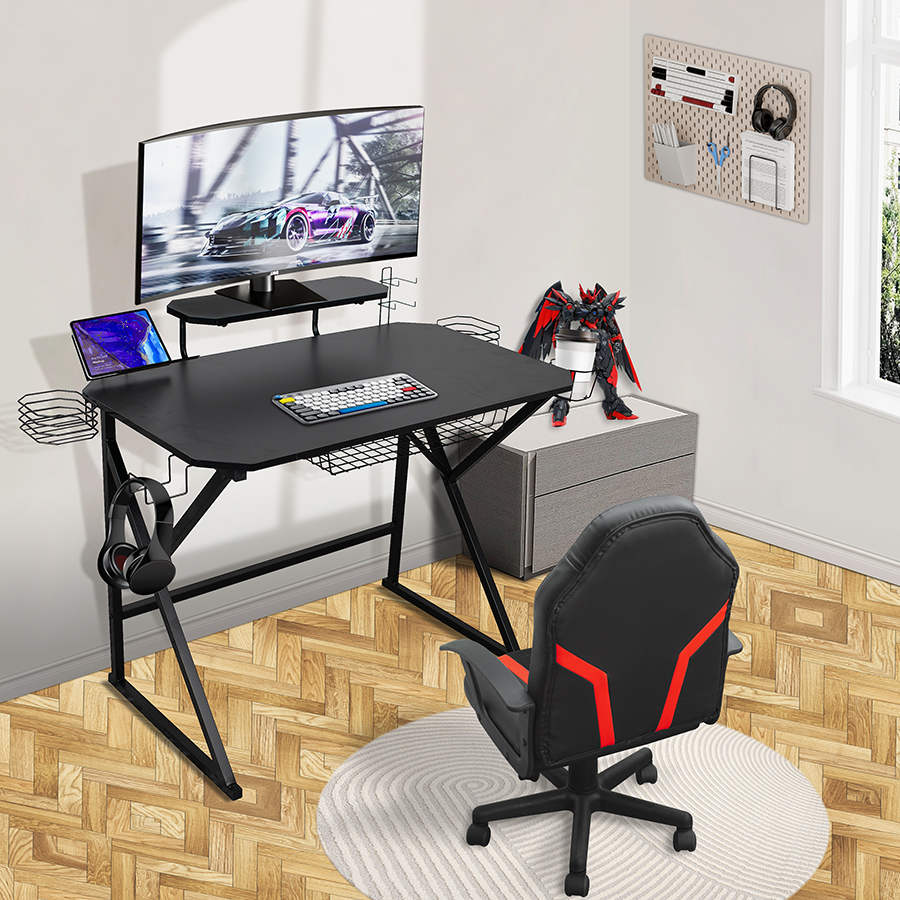 Saniah Gaming Desk