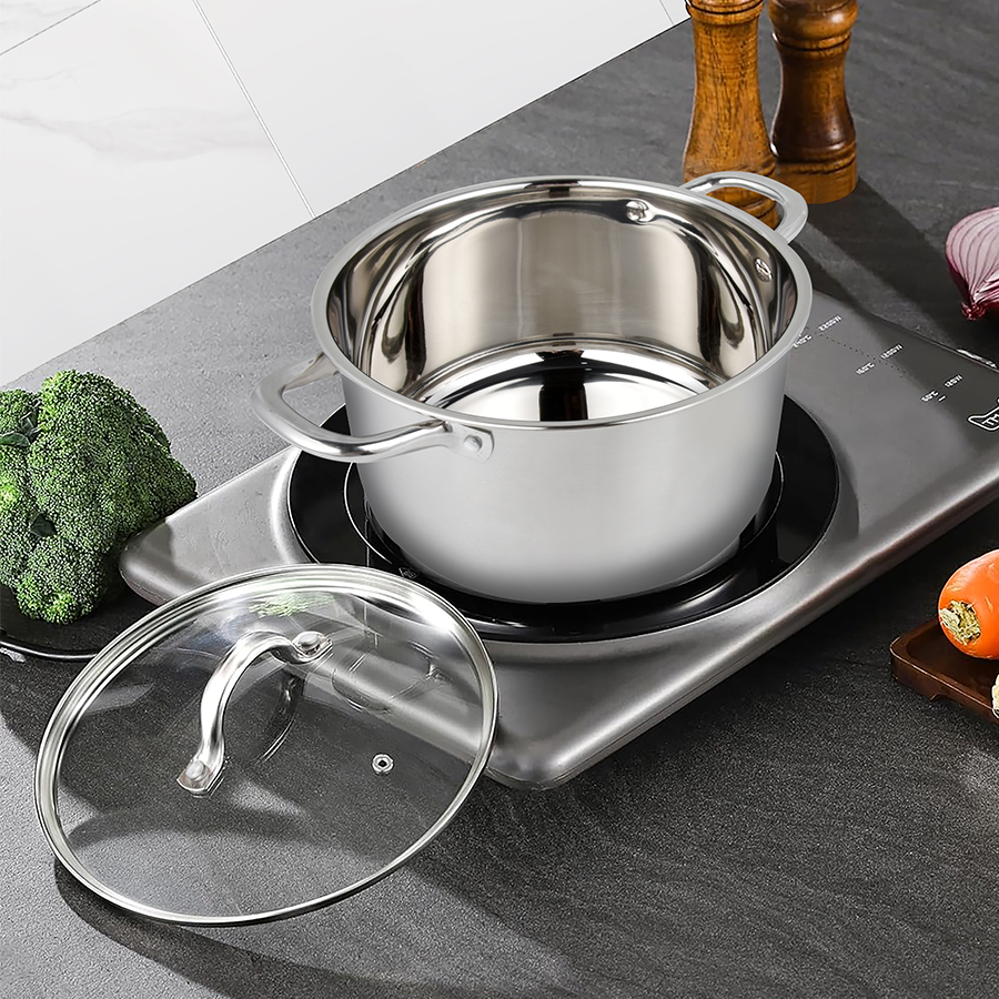 Kai Stainless Steel Soup Pot with Lid