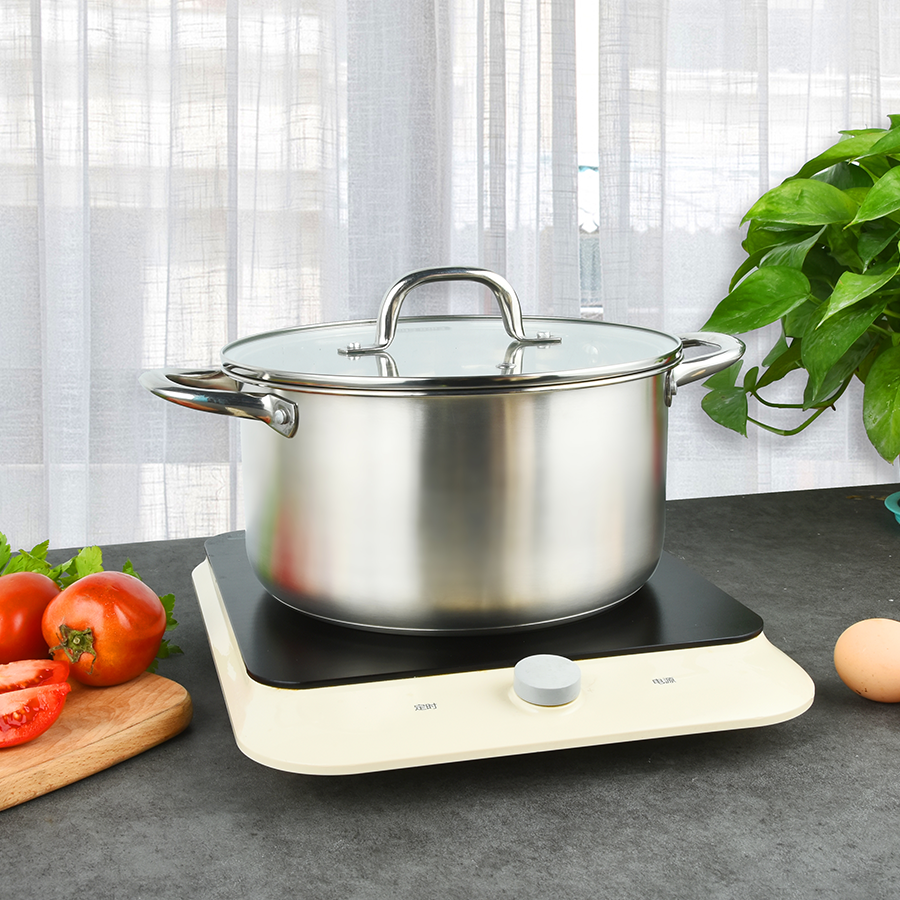 Kai Stainless Steel Soup Pot with Lid