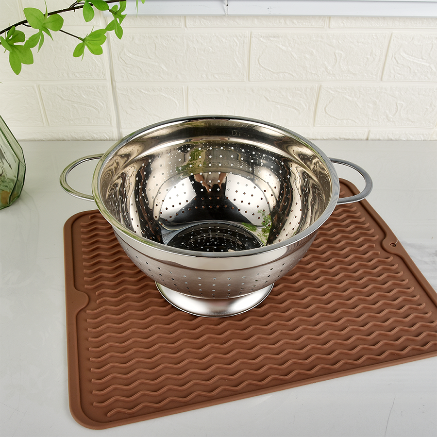 Kai Stainless Steel Colander