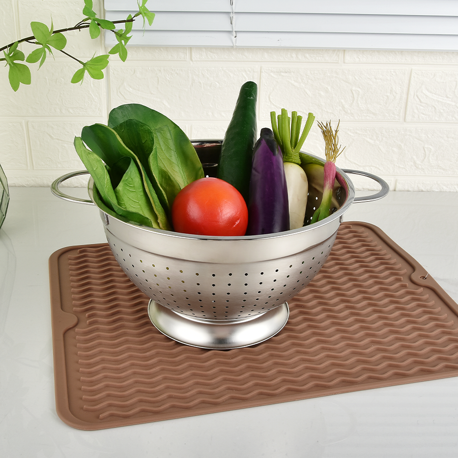 Kai Stainless Steel Colander