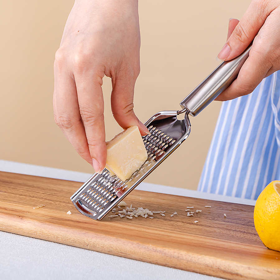 Ian Stainless Steel Hand Grater