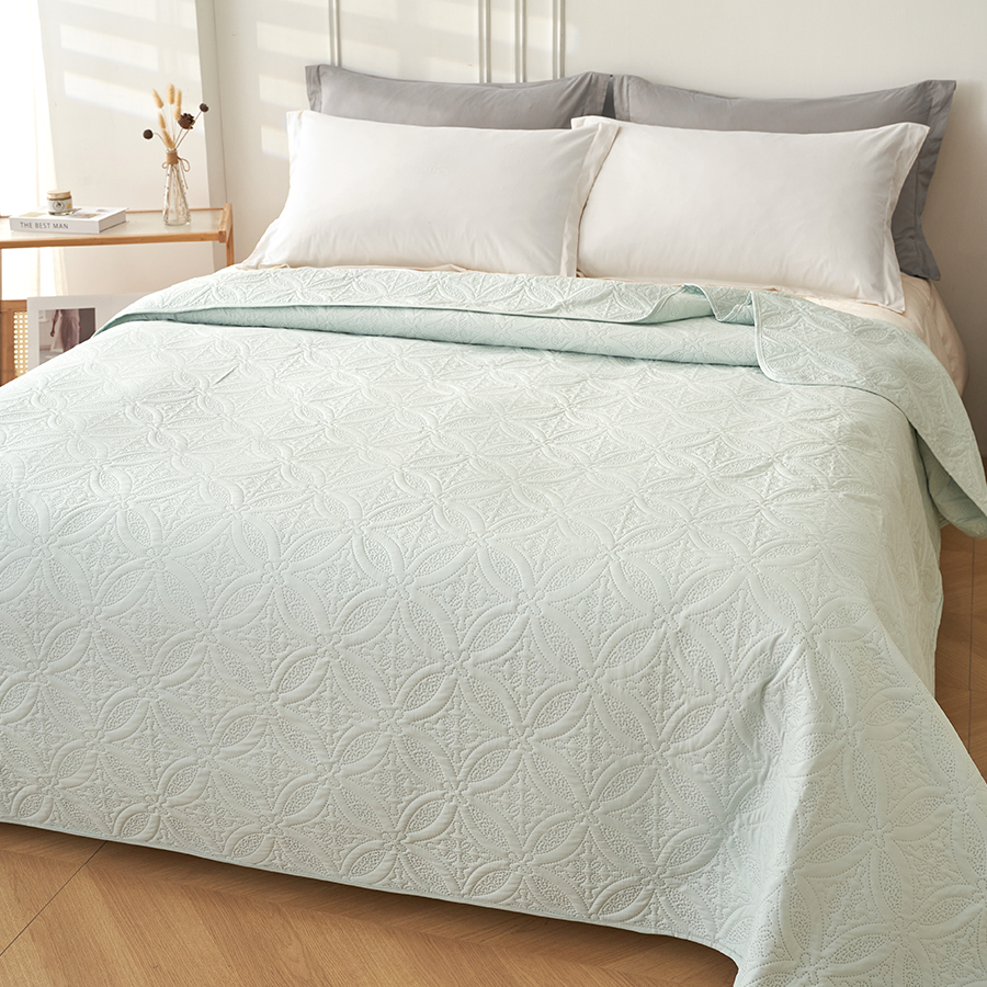 Valen Bedspread