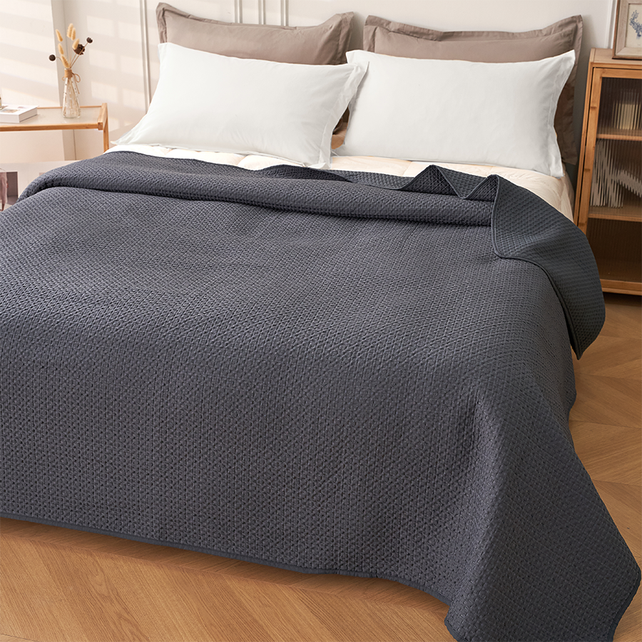 Kaius Waffle Bedspread