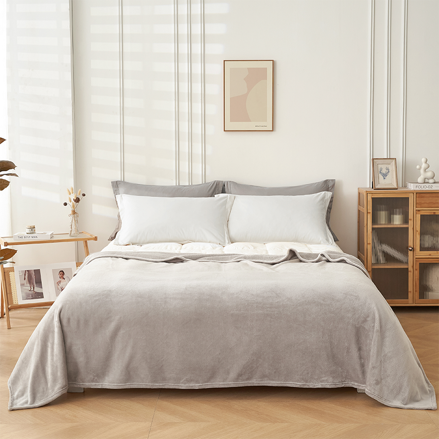 Rion Plain Bedspread