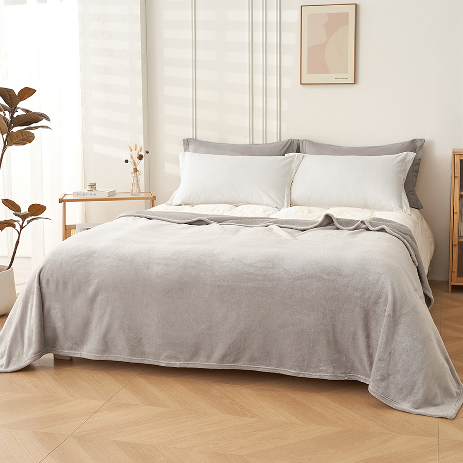 Rion Plain Bedspread