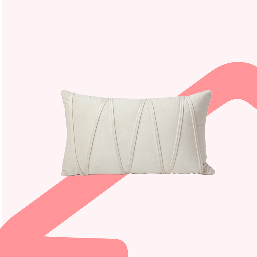 Mila Vanilla Pleated Kidney Pillowcase