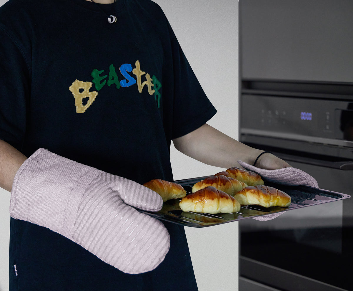 Nolia Oven Mitt and Pot Holder Set