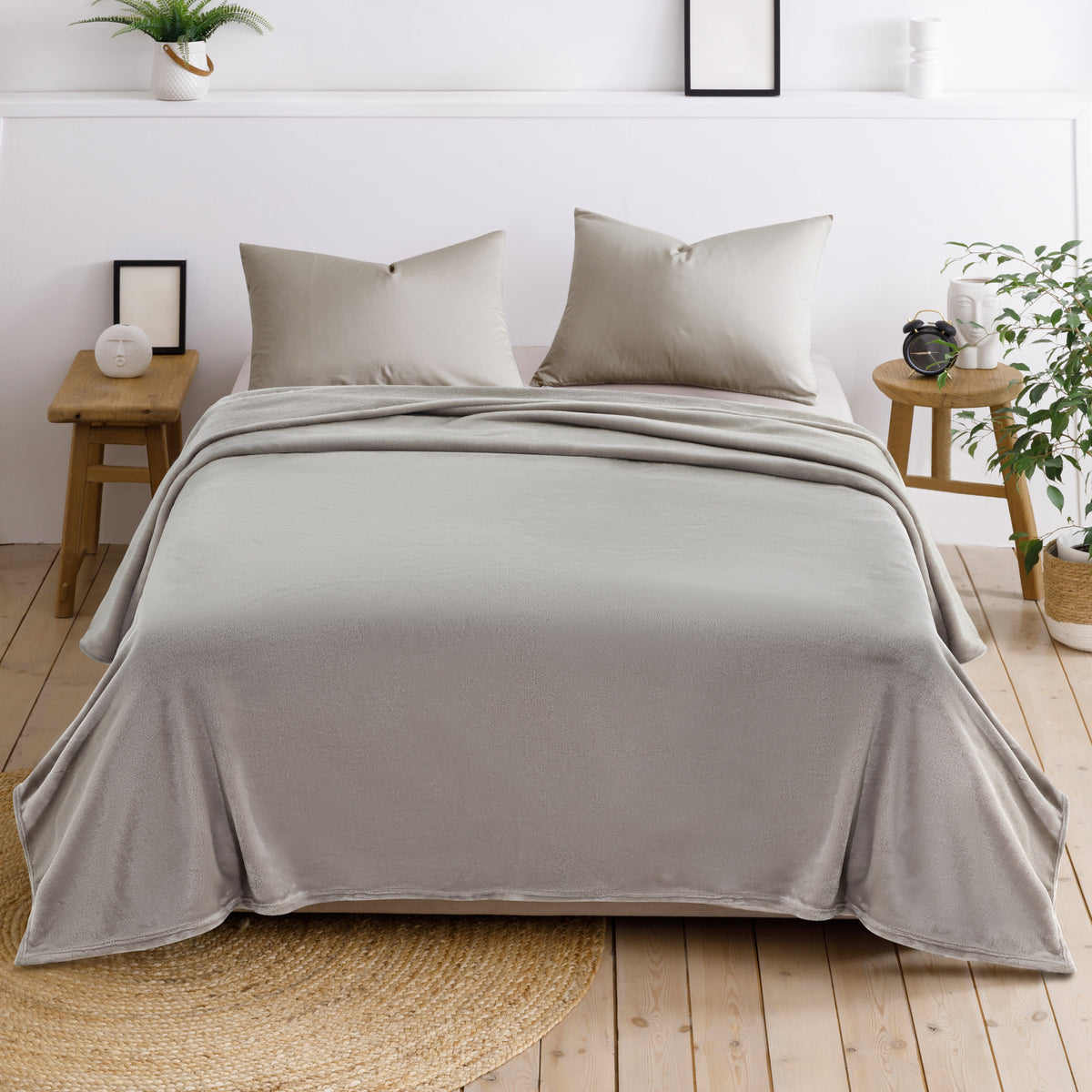 Roe Flannel Blanket Grey