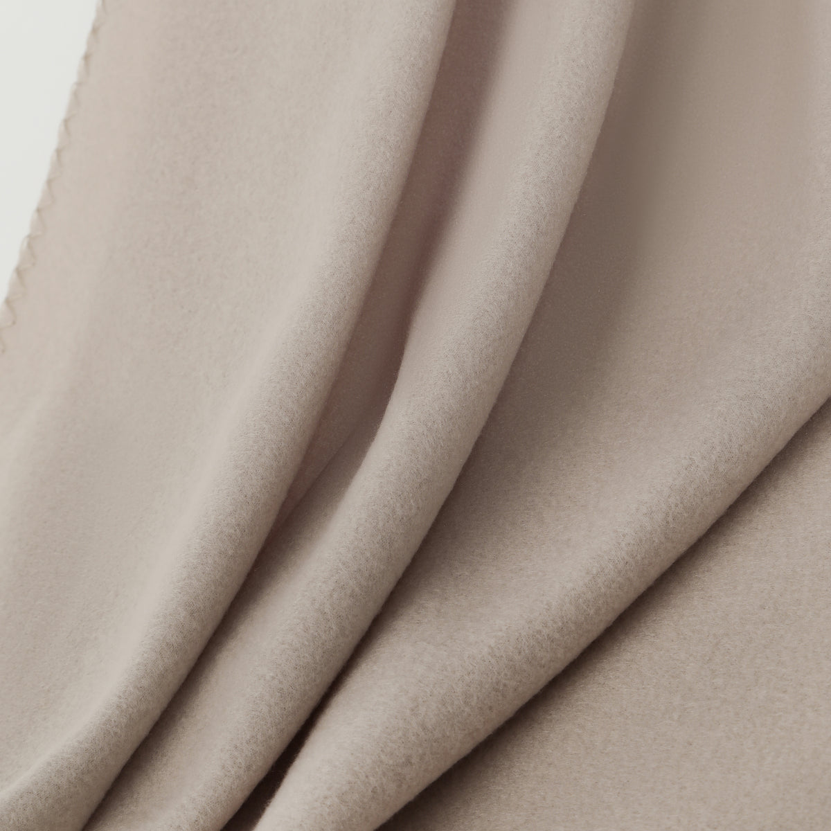 Luc Fleece Blanket Grey