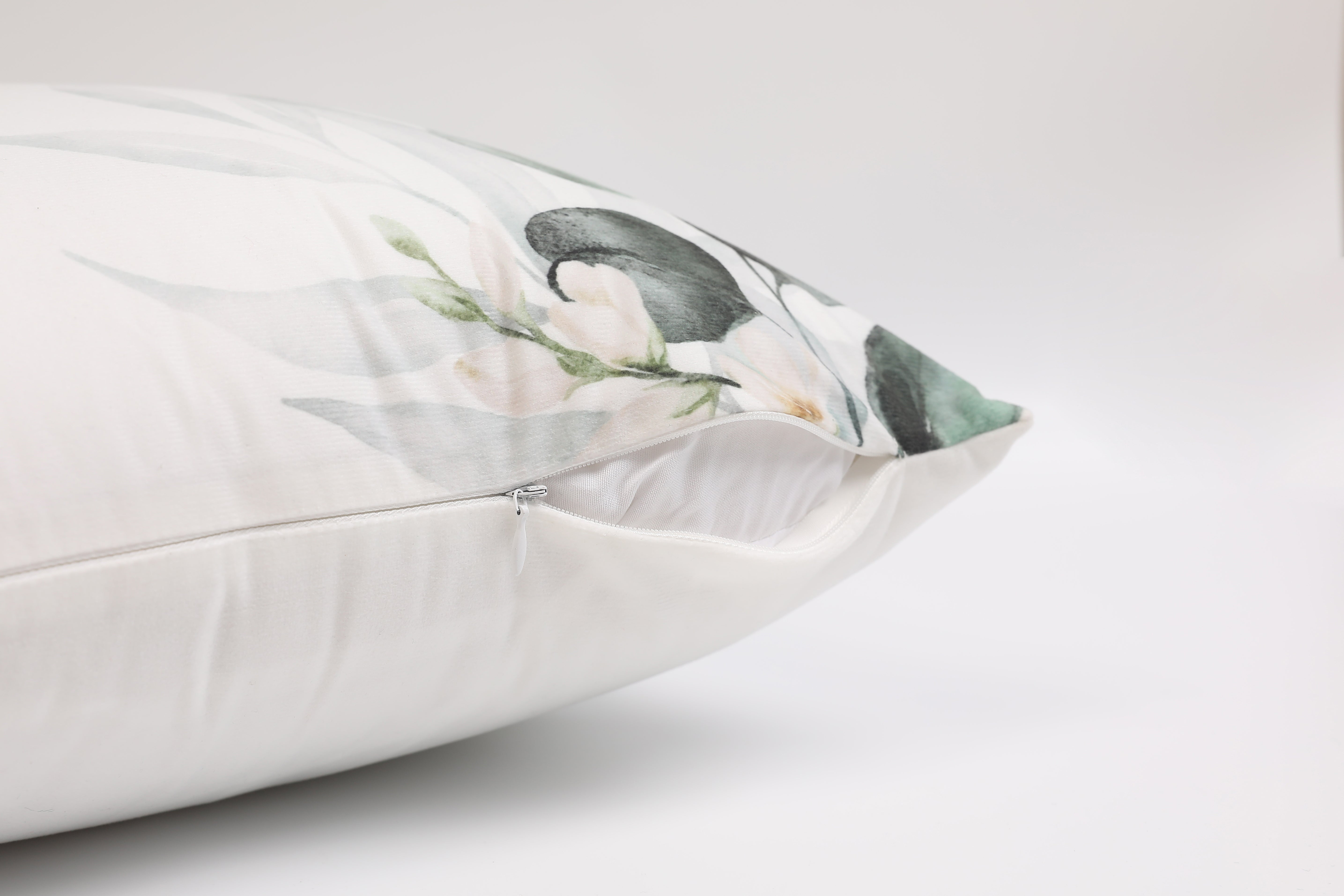 Lumi Lush Leaves Throw Pillowcases Set of 3