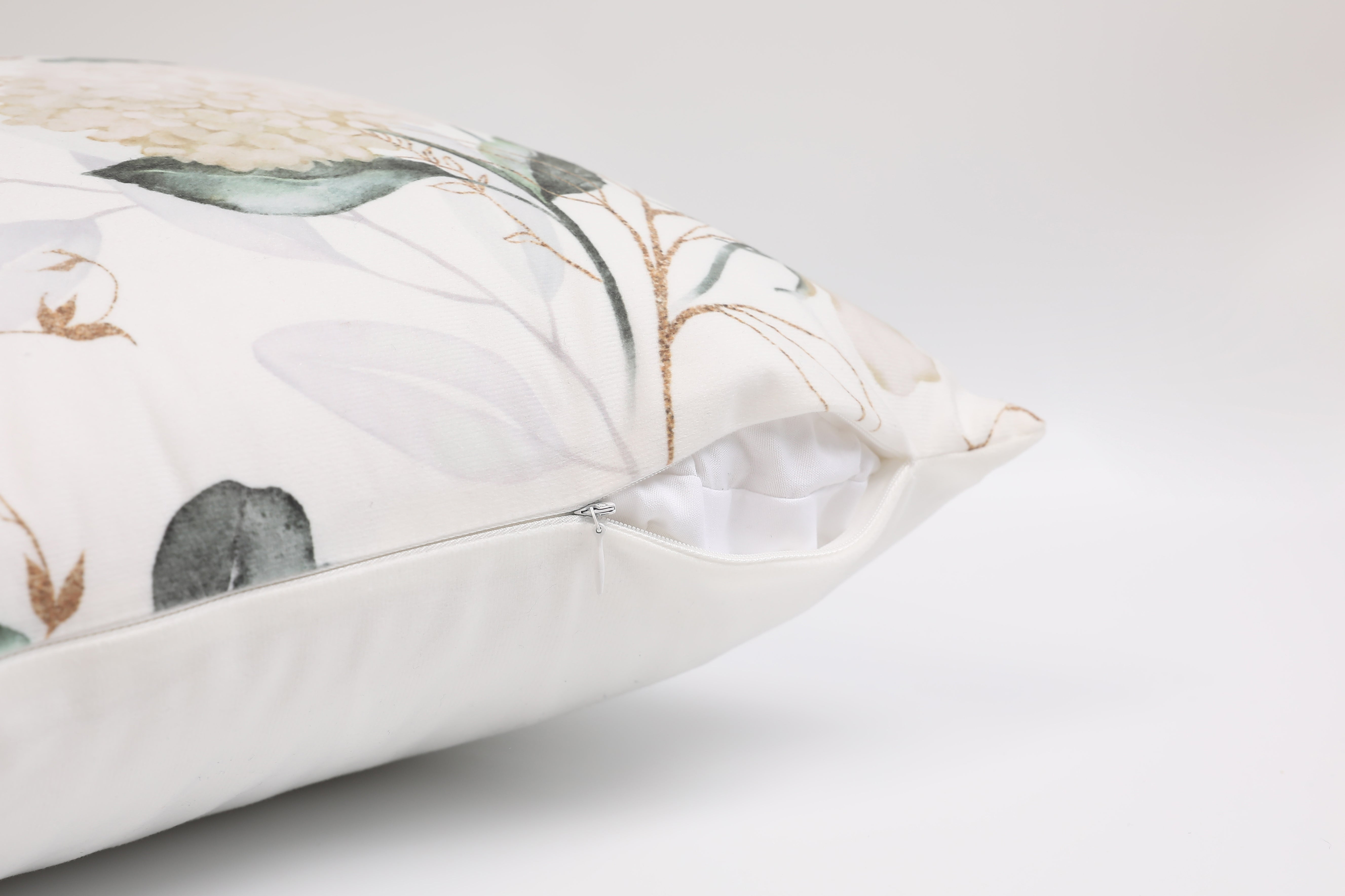 Lumi Lush Leaves Throw Pillowcases Set of 3